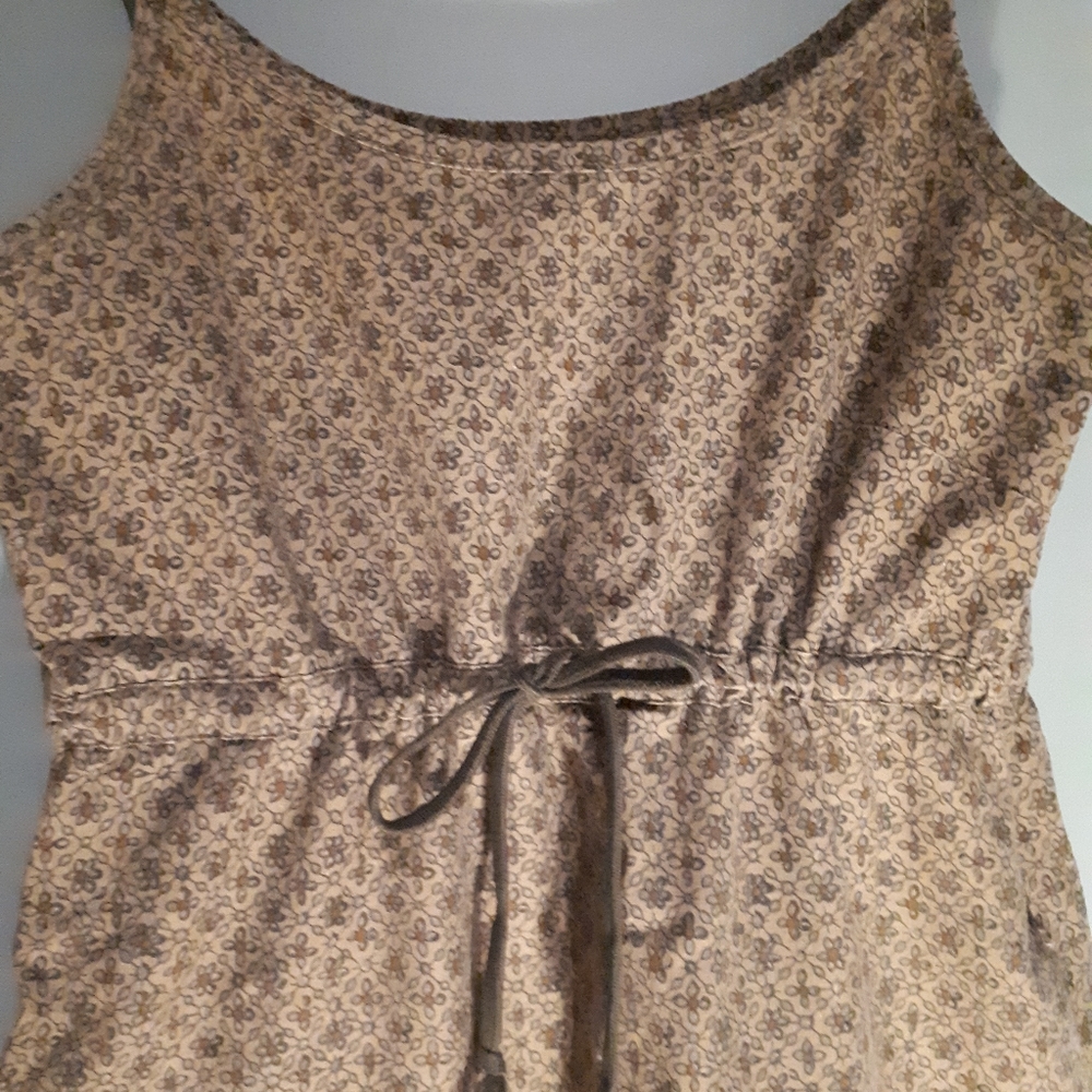 Dress - Picture 2 of 4